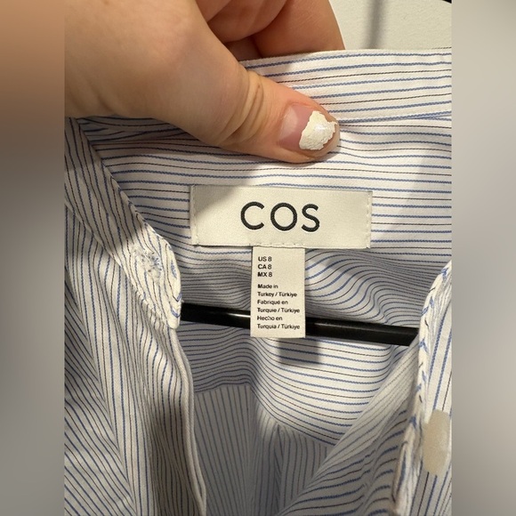 Like new- COS - half button up blouse - Size 8 - Picture 2 of 11